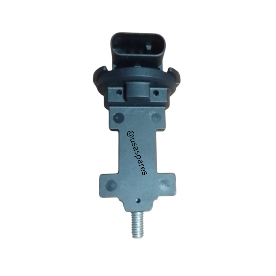 Image of a new Jeep Grand Cherokee 3.6 camshaft position sensor – crucial engine part for accurate timing and improved performance.