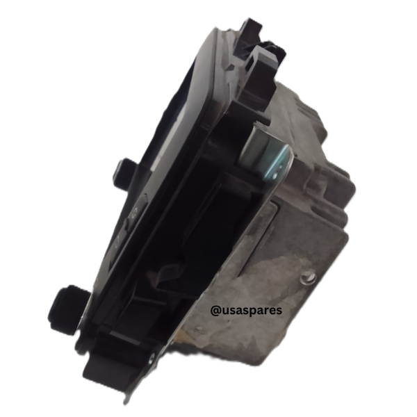 Used radio unit for Jeep Renegade – OEM audio system component in good working condition, ideal for replacement or upgrade.