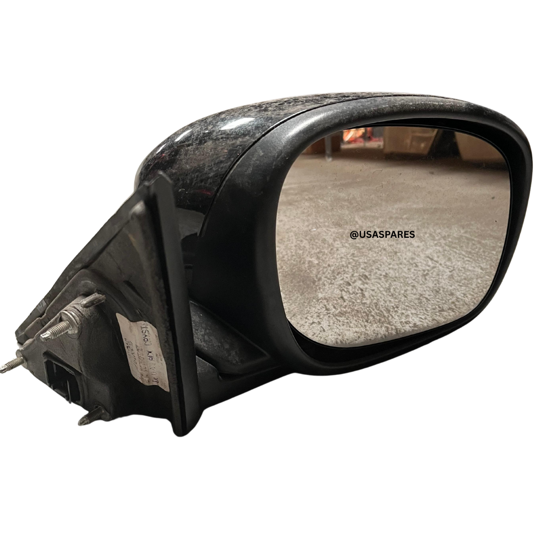 Used Chrysler 300C 6.1 door mirrors, OEM replacement for restoring safe visibility and proper mirror function.