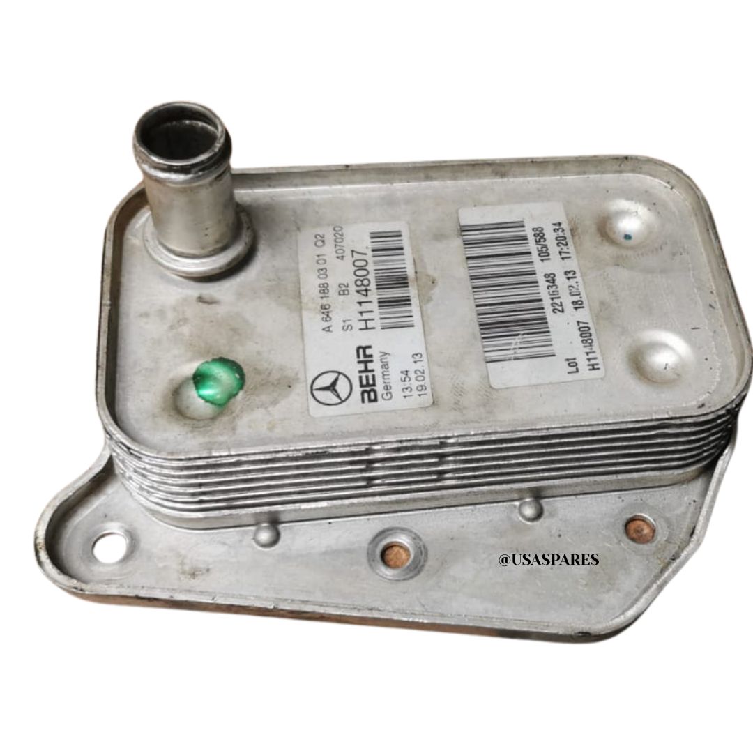 Jeep Grand Cherokee 2.7 WJ Used Oil Cooler – OEM diesel engine component for reliable oil temperature control and protection.