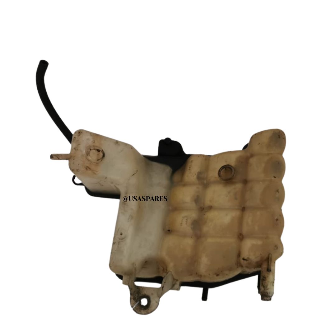 Jeep Grand Cherokee 3.0 WK1 Used Water Bottle – OEM coolant reservoir for 3.0 CRD engine cooling system.