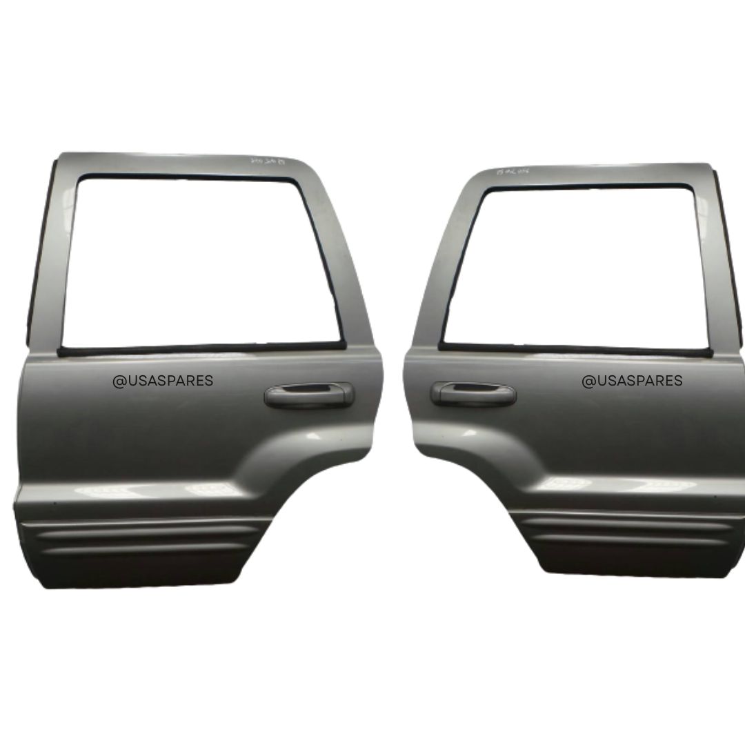Jeep Grand Cherokee WJ Used Door Shell – OEM replacement body part for restoring safety and appearance.