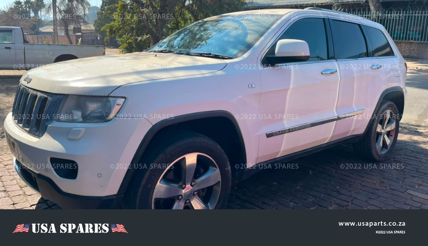 2012 Jeep Grand Cherokee 3.6 WK2 stripping for spares with genuine used Jeep parts available, including engine components, gearbox, suspension, body panels, interior parts, electrical components, lights, mirrors, and more.